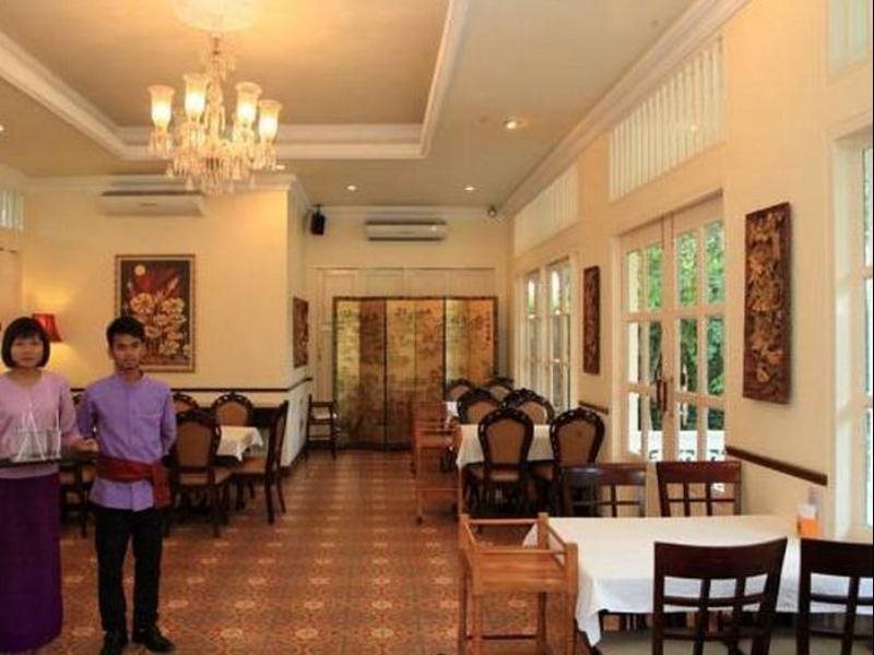 Варин-Чамрап: Aunruen Residence & Restaurant