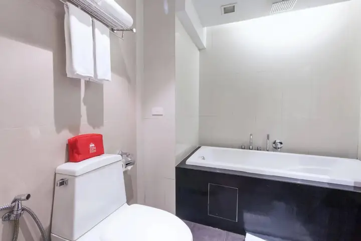 Кату: ZEN Premium Phangmuang Sai Kor Road