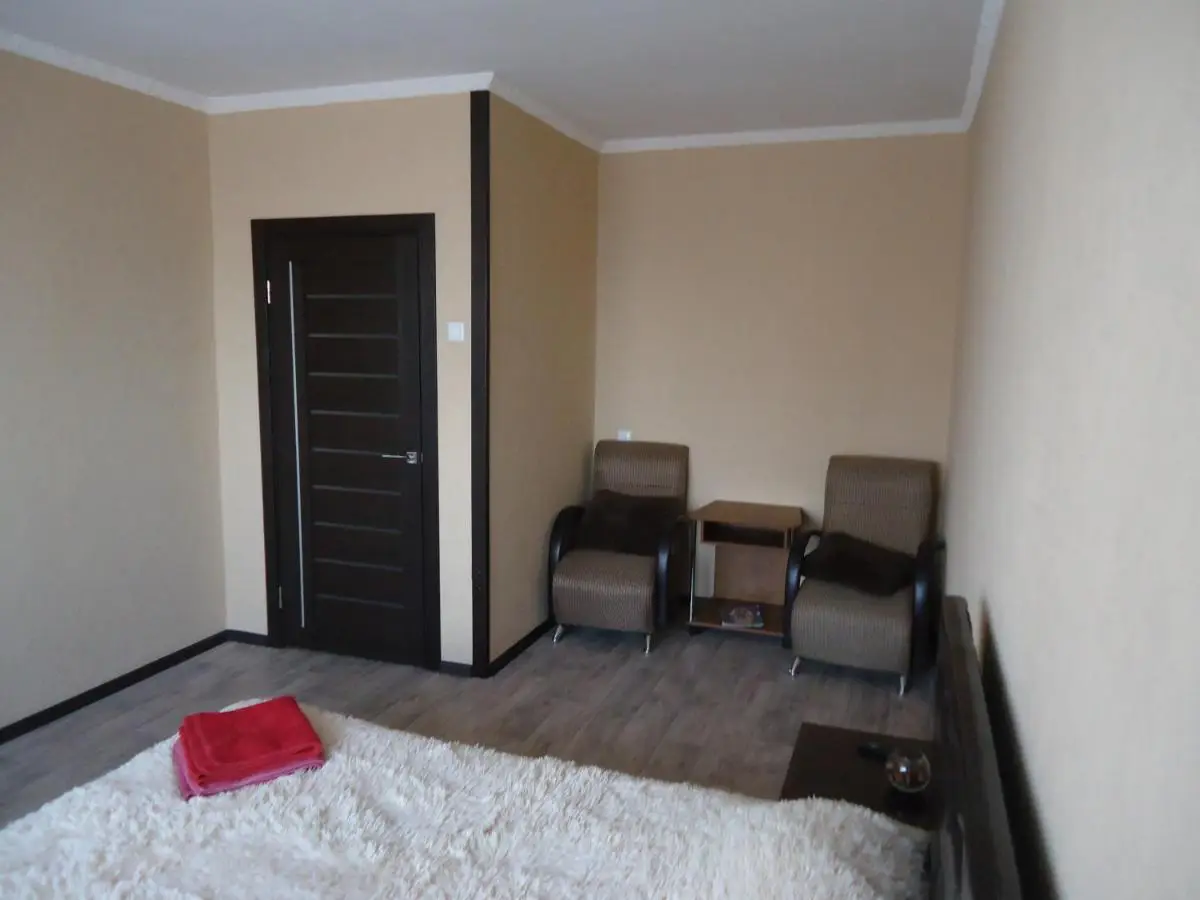 Волгодонск: Apartment on Leningradskaya 7