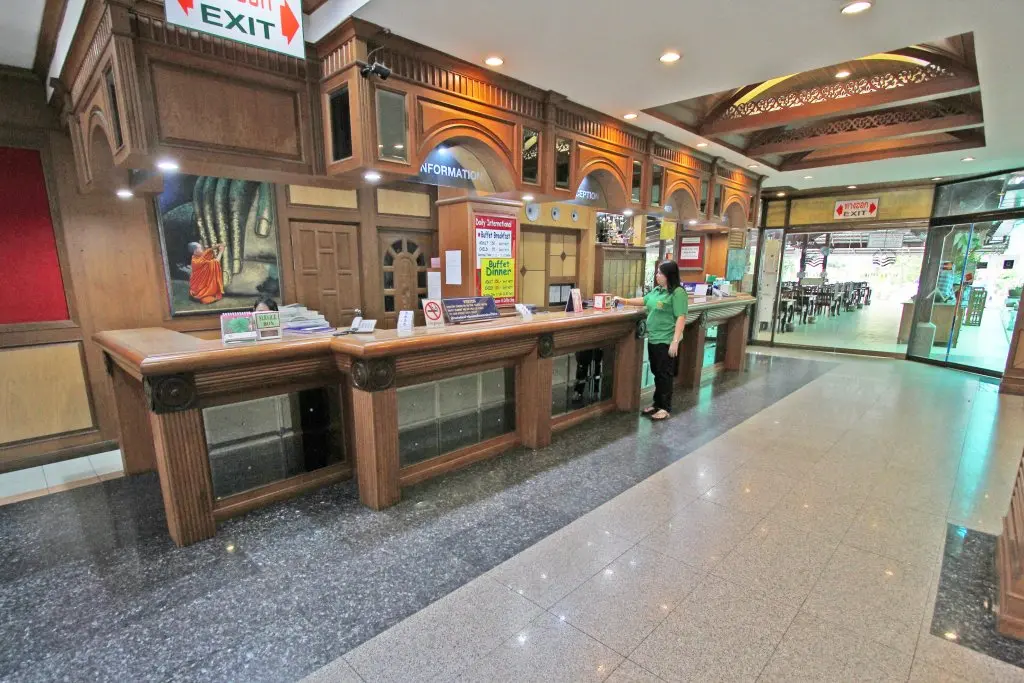 Паттайя: Lek Hotel