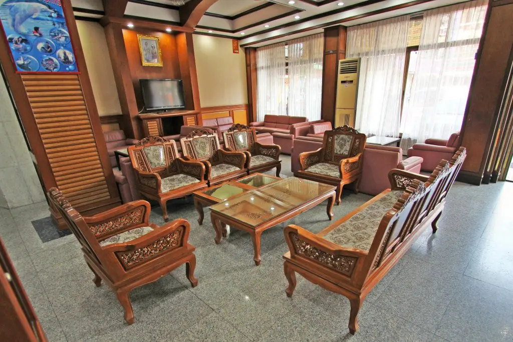 Паттайя: Lek Hotel