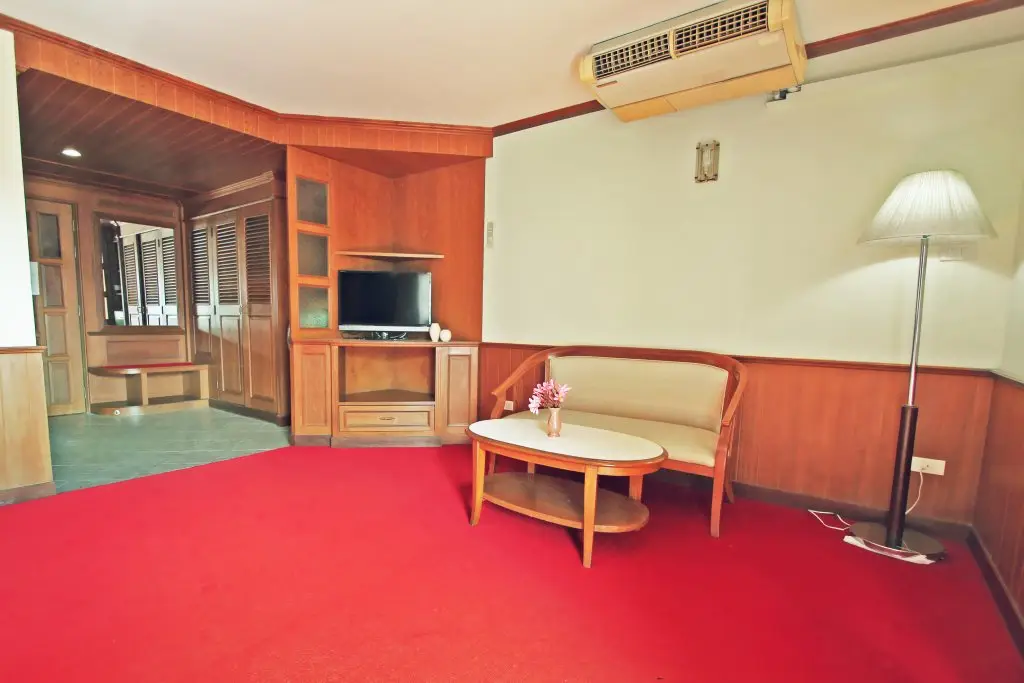 Паттайя: Lek Hotel