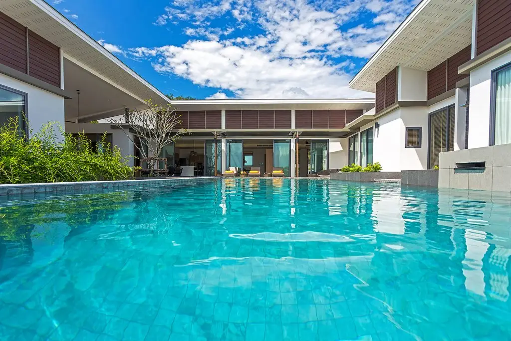 Вилла Casabay Luxury Pool — фото 1