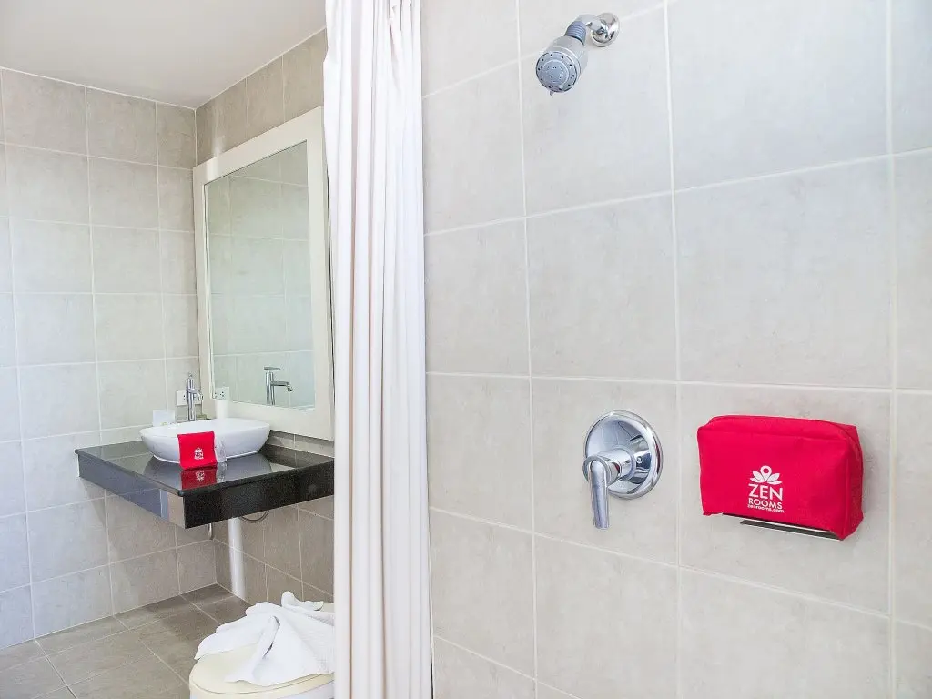 Муанг: Отель ZEN Rooms Chaofa East Road