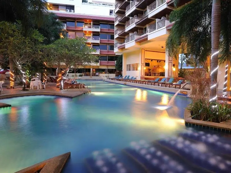 Кату: Bauman Grand Hotel