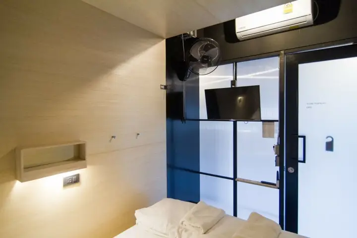 Муанг: Box Poshtel