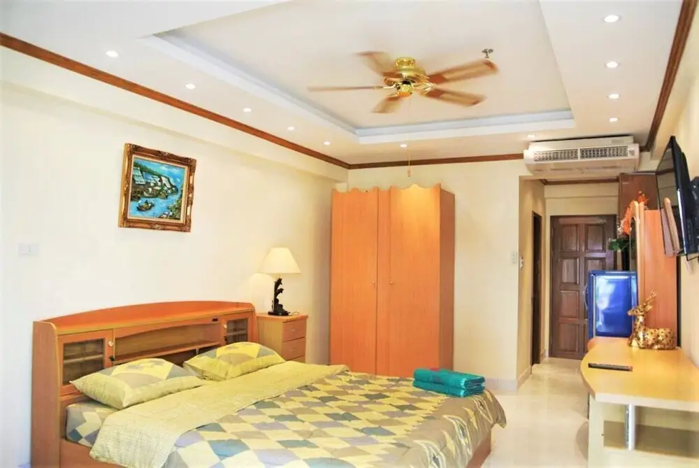 Паттайя: Sea View, Floor 13, Jomtien