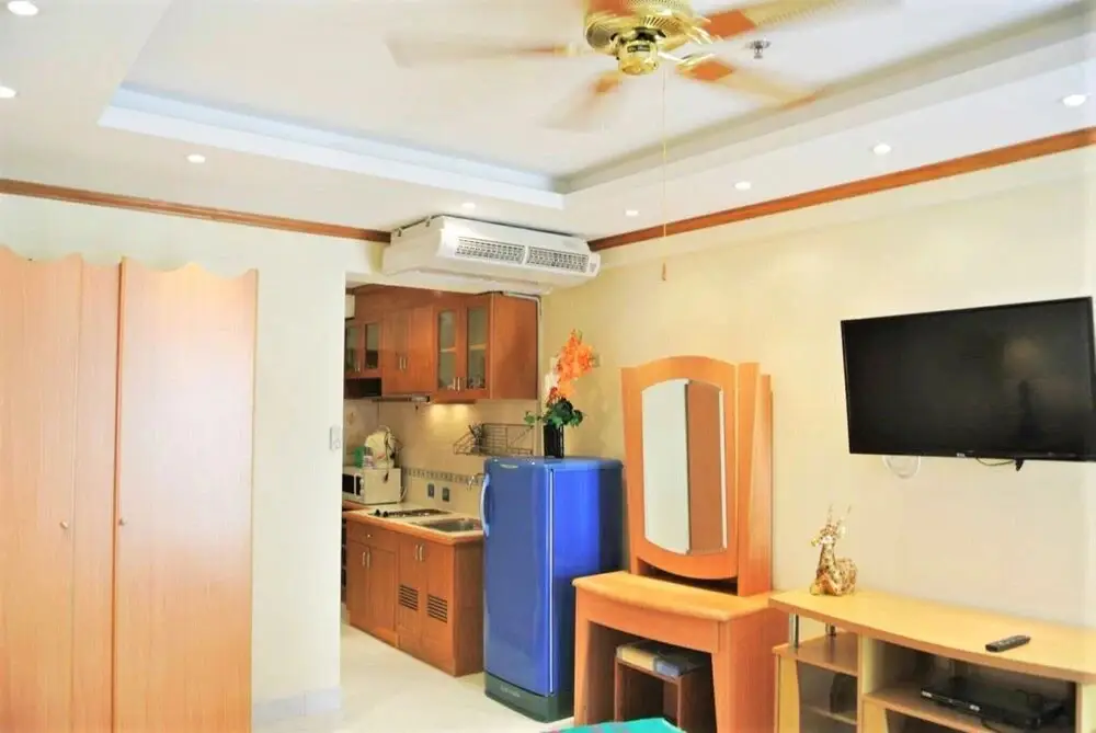 Паттайя: Sea View, Floor 13, Jomtien