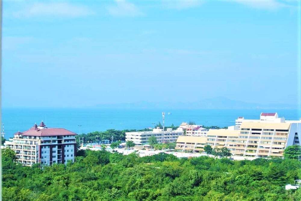 Паттайя: Sea View, Floor 13, Jomtien