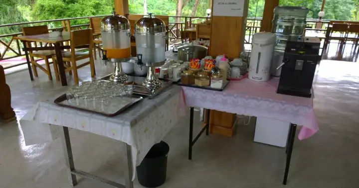 Суан Фуэн: Phanya Chaley Suanphueng
