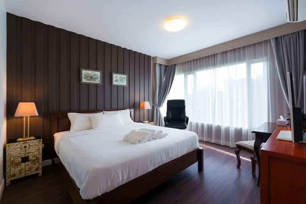 Хуахин: Baan SanPluem Beachfront Condominium
