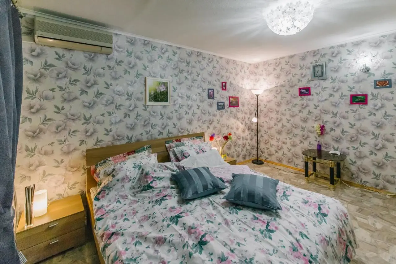 Ростов-на-Дону: Apartment on Varfolomeeva
