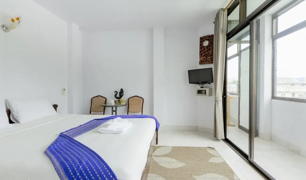 Кату: Again Thaicharm House at Patong Beach