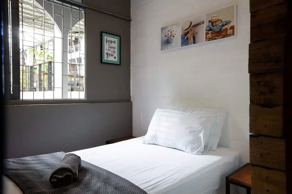 Муанг: 239 Hostel Phuket