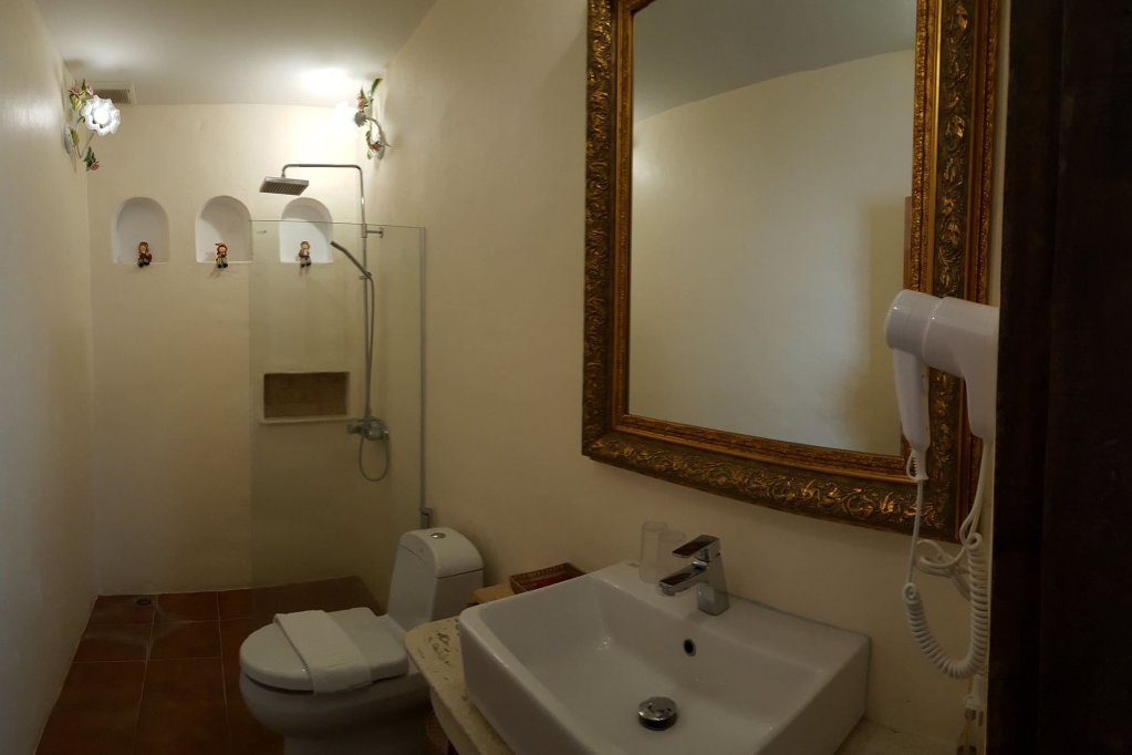 На Чом Тхиан: Swiss Hotel Pattaya