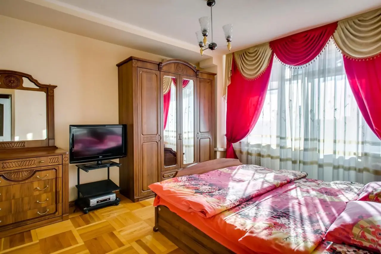 Ростов-на-Дону: Apartment on Voroshilovskiy