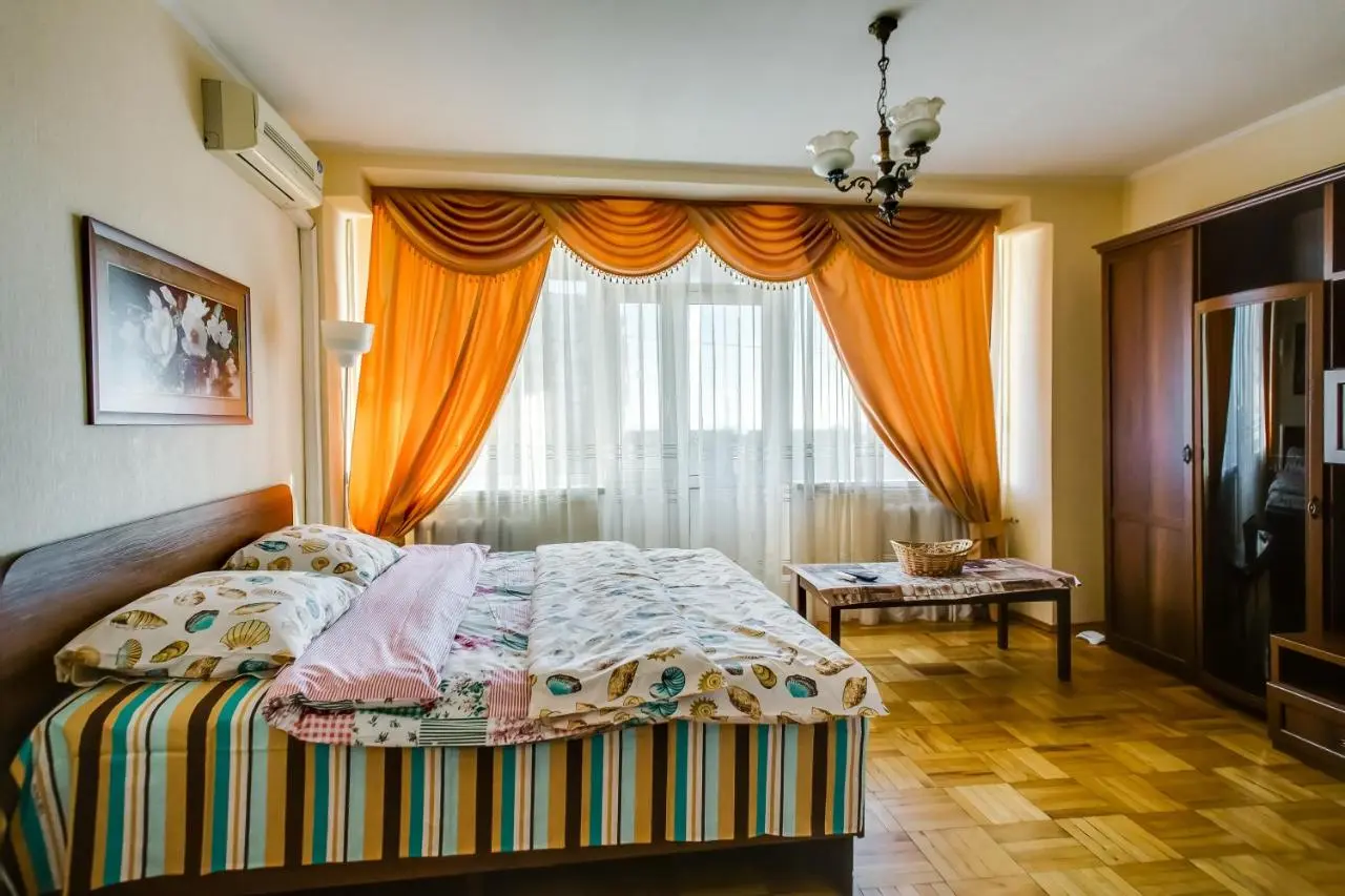 Ростов-на-Дону: Apartment on Voroshilovskiy