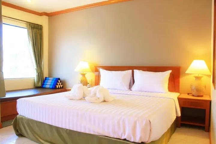 Кату: All Blue Guest House