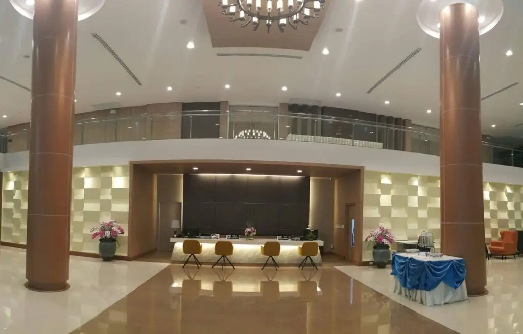 Srivaree Pavilion Hotel And Training Center — фото 1