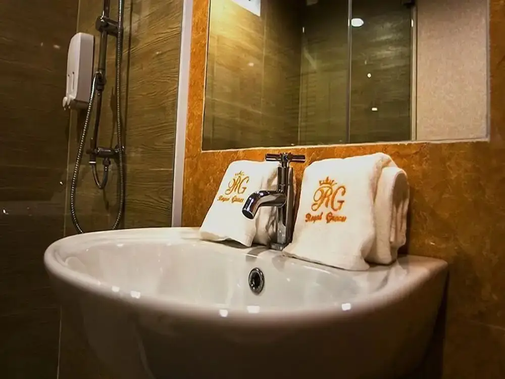 Чаам: Royal Graces Pool Villas