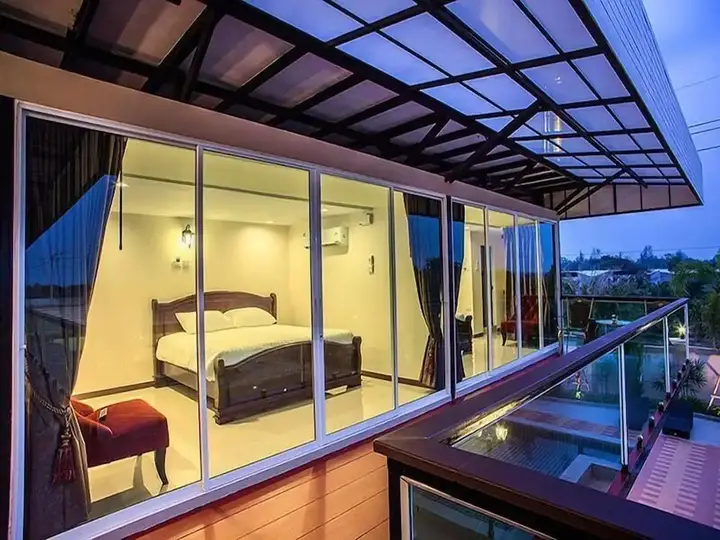 Чаам: Royal Graces Pool Villas