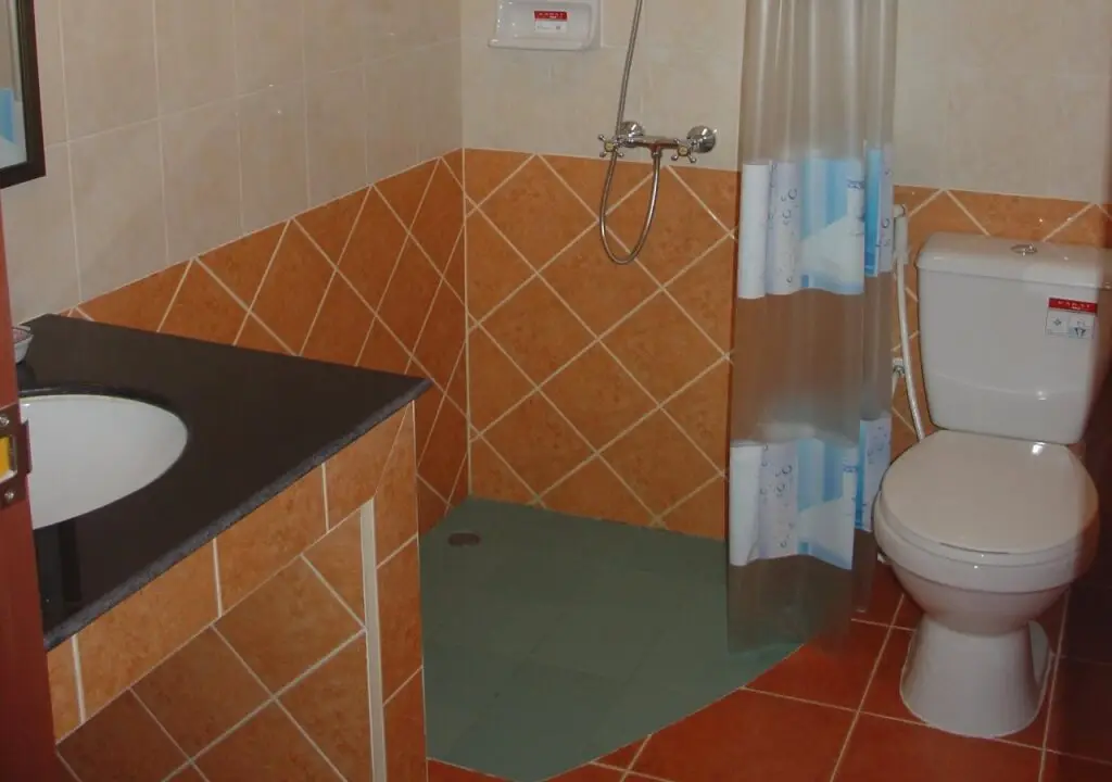 Сирача: Somjai House