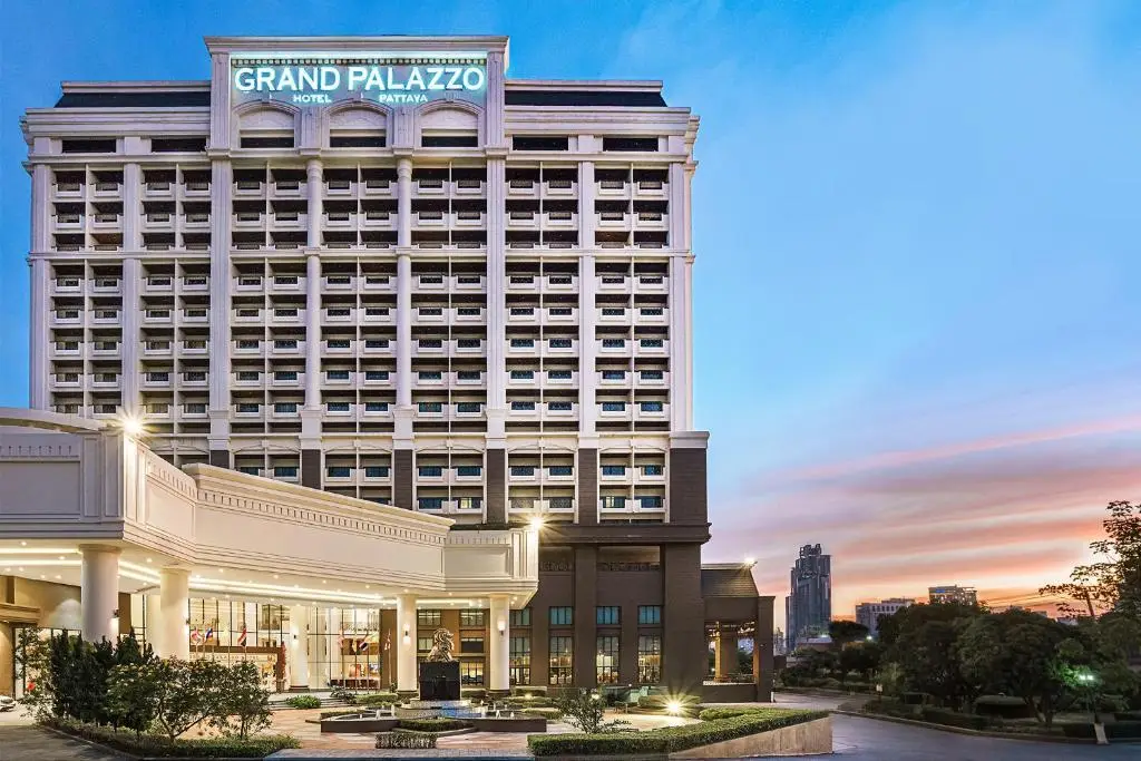 Grand Palazzo Hotel — фото 1