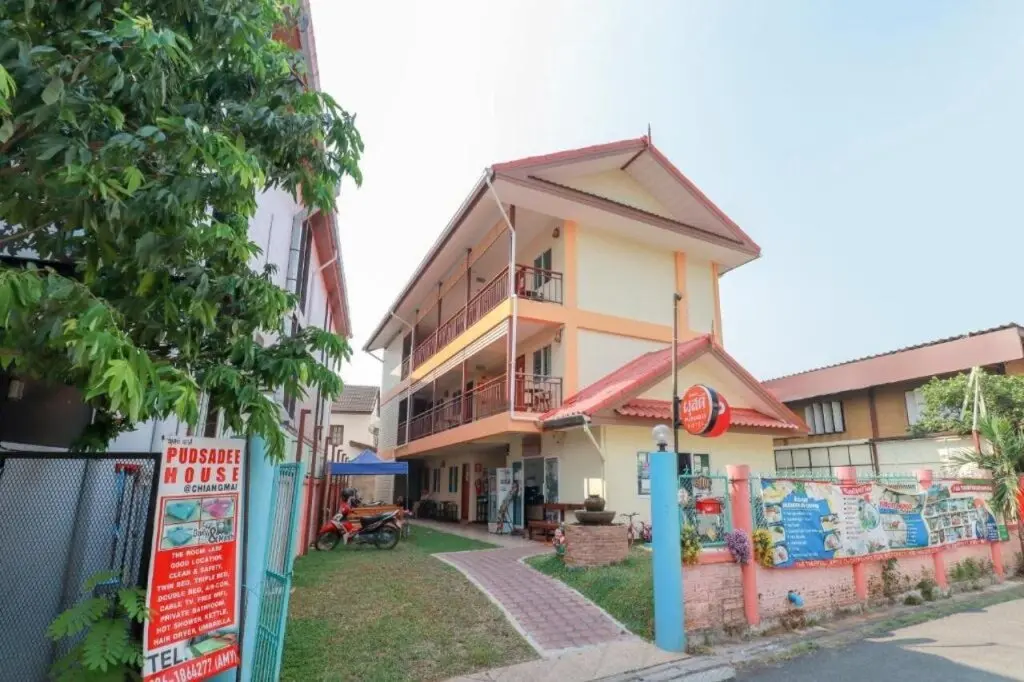 Чиангмай: OYO 799 Pudsadee Hotel (Vaccinated Staff)