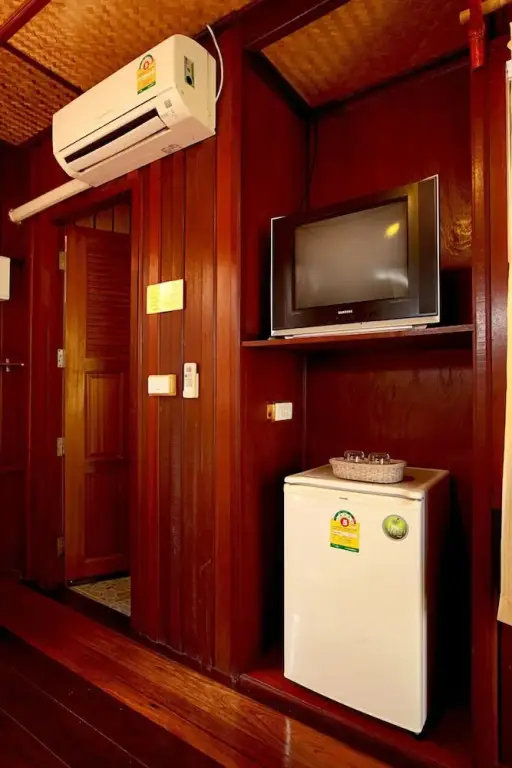Самутсонгкхрам: RuenNamyen Resort