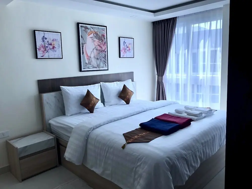 Паттайя: Luxury Apartments in Grand Avenue