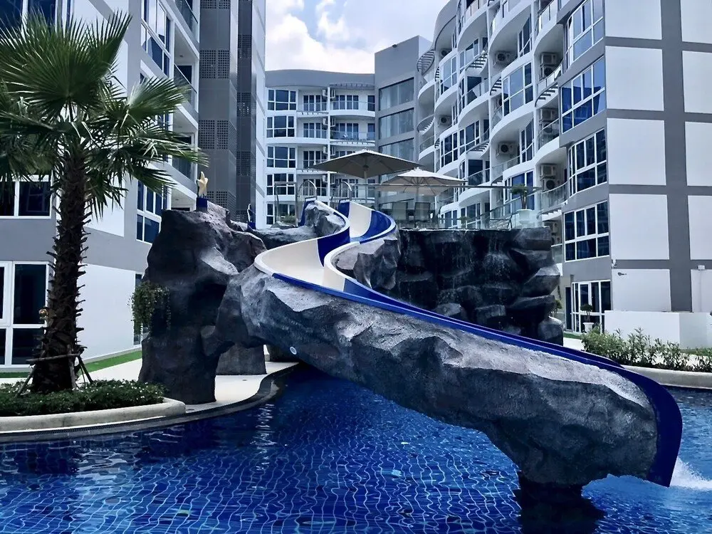 Паттайя: Luxury Apartments in Grand Avenue