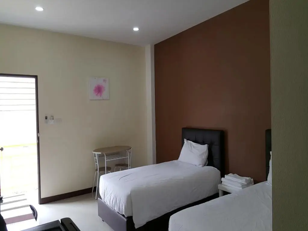 Ка Бин Тха Бу Ри: Charoensuk Grand Hotel