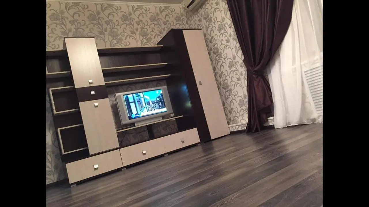 Шахты: Apartment on prospekt Chernokozova 99B