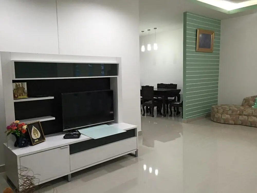Сарабури: Queen Place Saraburi
