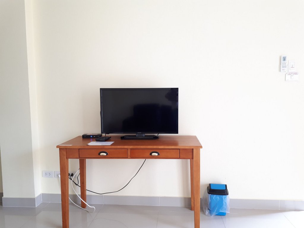 Тха-Янг: Wattana House