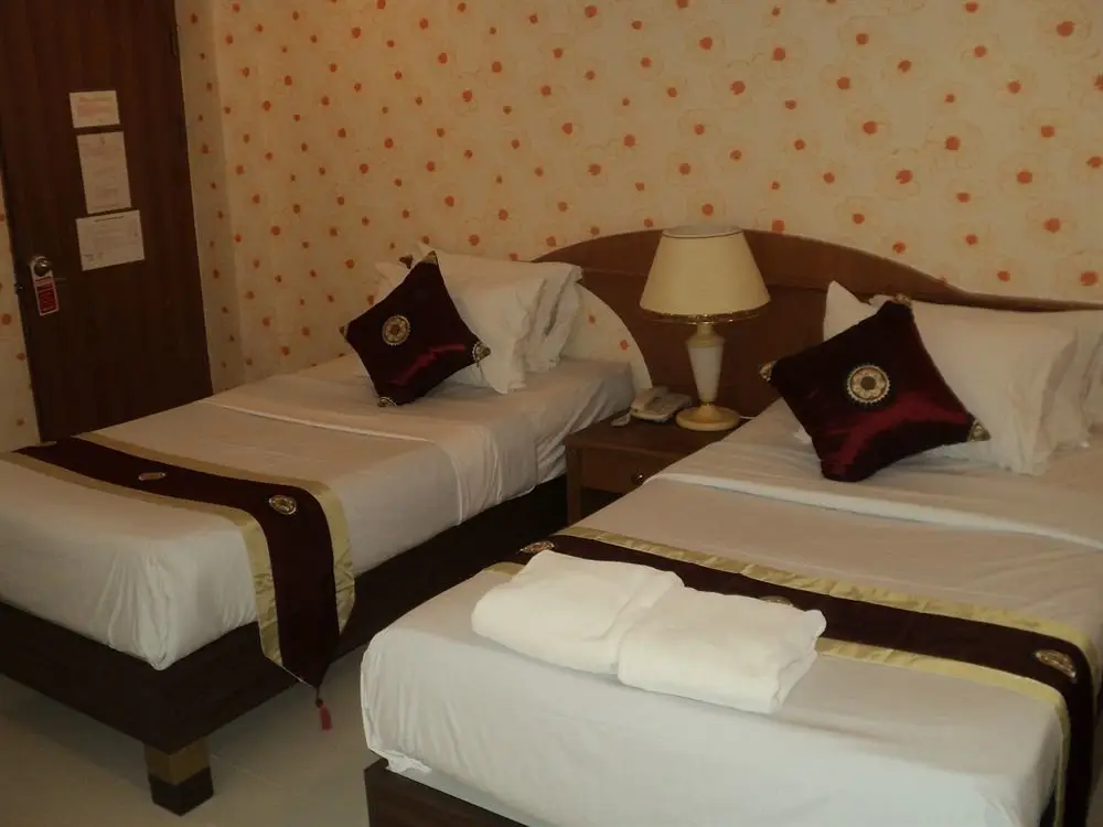 Бангкок: Aunchaleena Grand Hotel