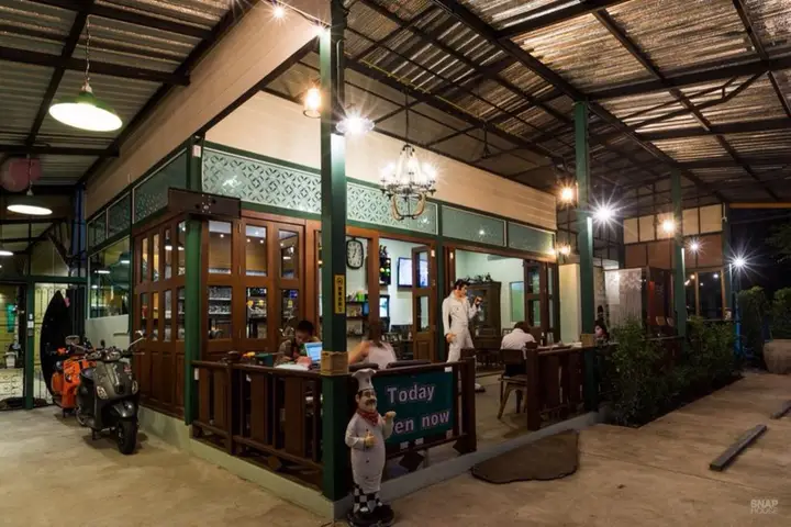 Чонбури: Sunday J Resort & Restaurant