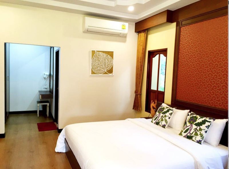 Исторический парк Kamphaeng Phet: Mango House Resort
