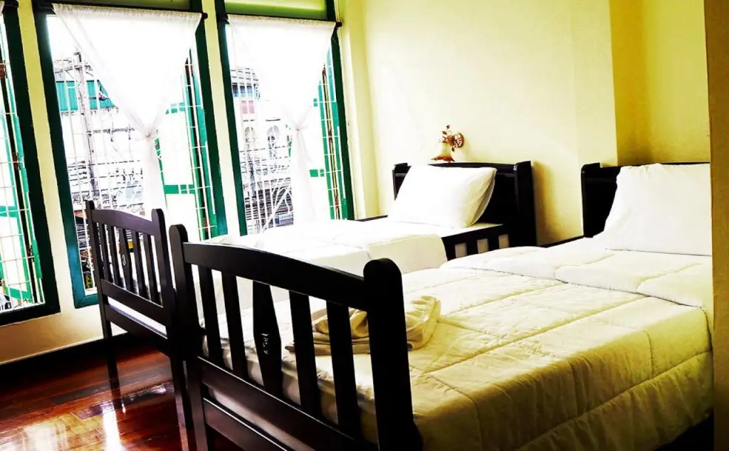 Транг: Srisomboon Hostel