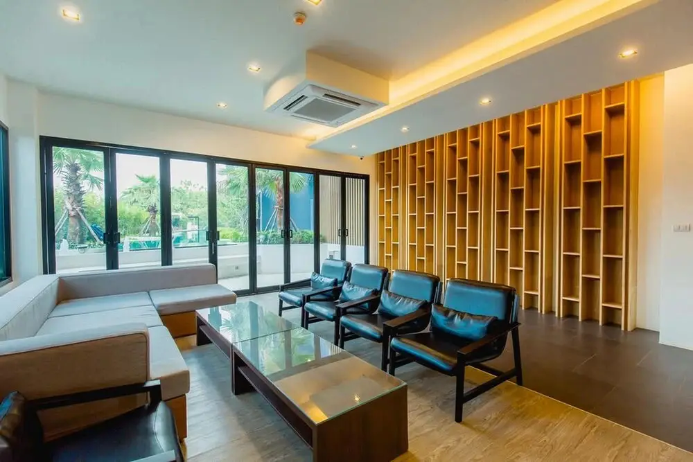 Тхаланг: The Aristo Resort Phuket by Holy Cow