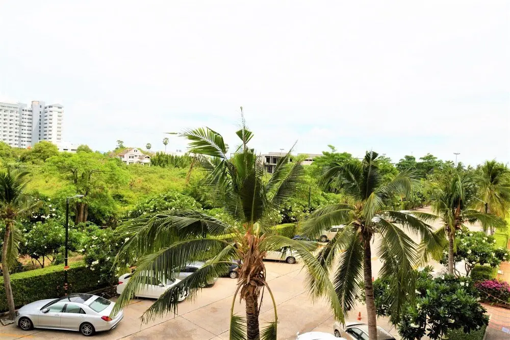 Паттайя: Superb 1 bed at Jomtien Beach