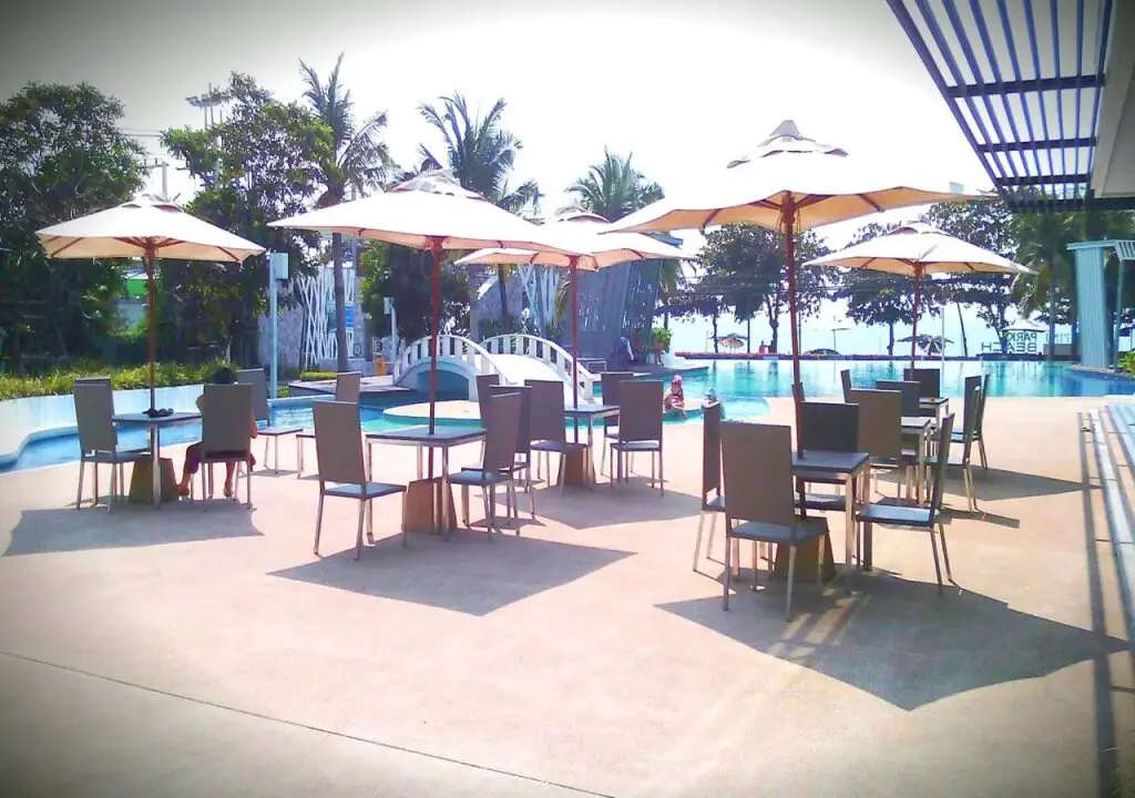 Паттайя: Lumpini Seaview jomtien by Parikal