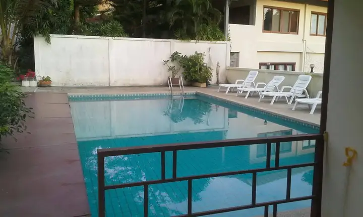Самуи: Chaweng Tropical Residence