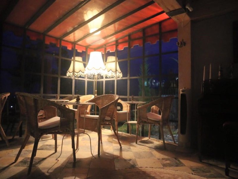 Пак-Чонг: La Purinee Khaoyai