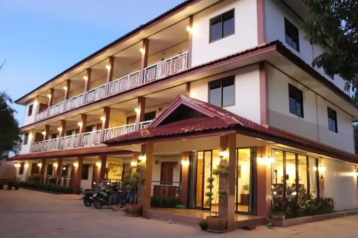 Нан: nanbaankhun hotel
