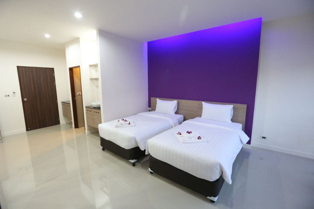 Тхаланг: S4 Nai Yang Beach Phuket (SHA Plus+)