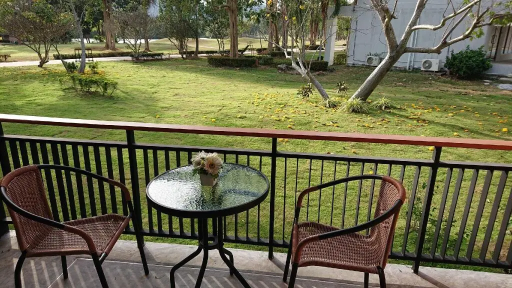Бан-Лаэм: Sawang Resort Golf Club and Hotel