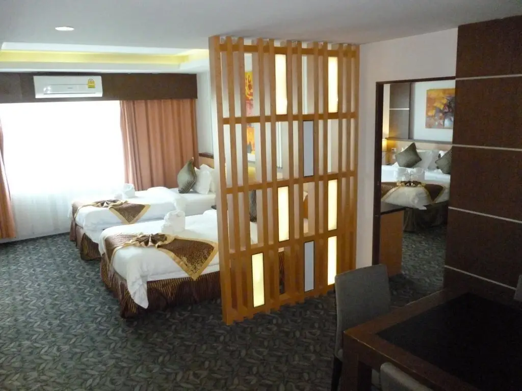 Садао: M Hotel Danok