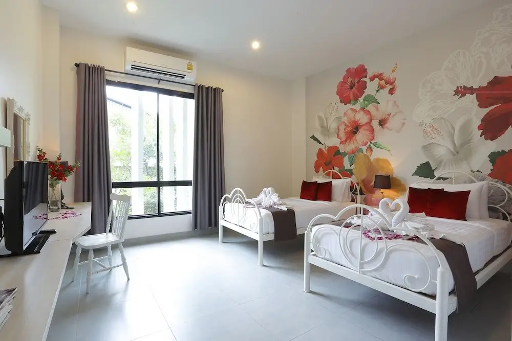 Пхуттхаисонг: Play La Ploen Boutique Resort and Adventure Camp