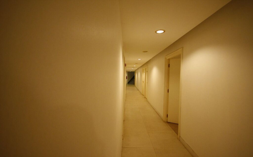 Бури Рам: White Day Hotel